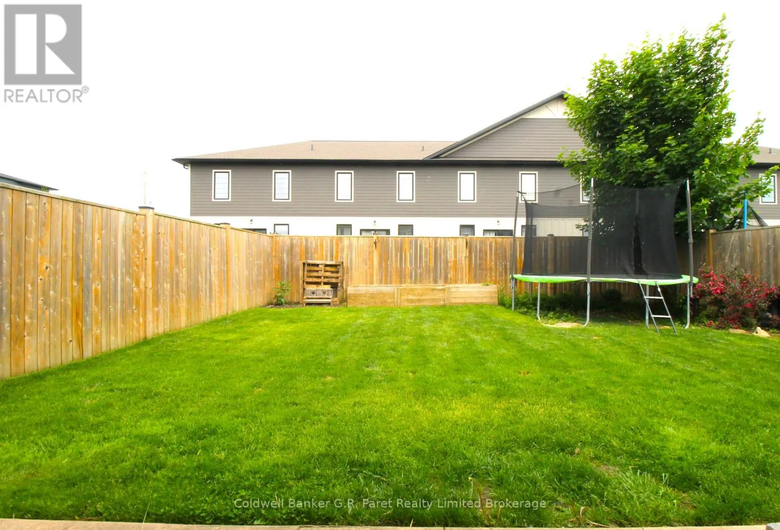 4 LANGRELL AVENUE