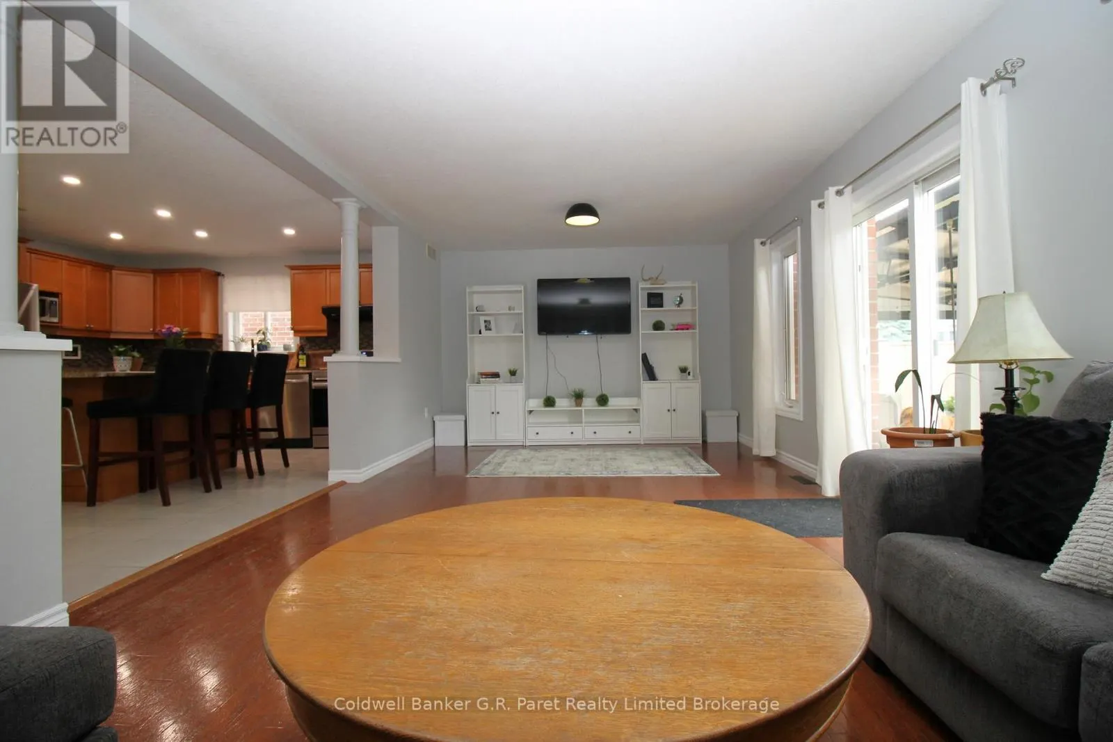 4 LANGRELL AVENUE
