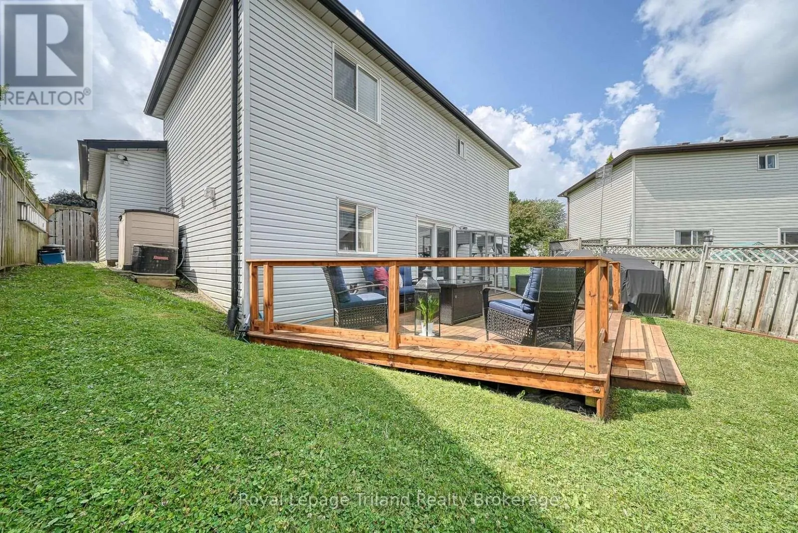 109 CANROBERT STREET