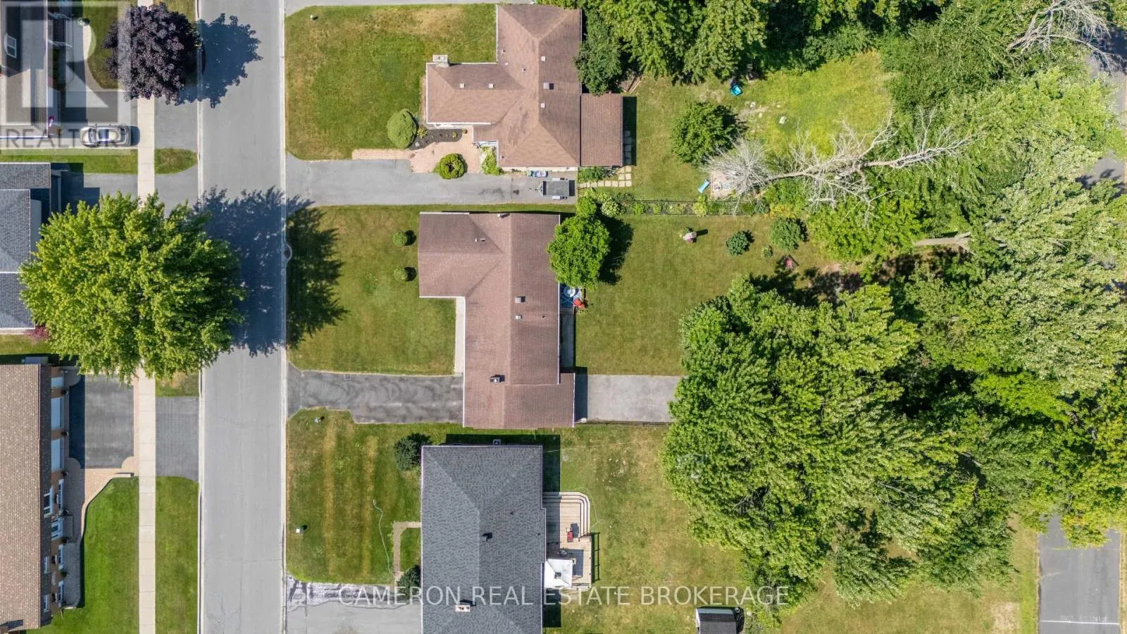 523 LYNWOOD DRIVE