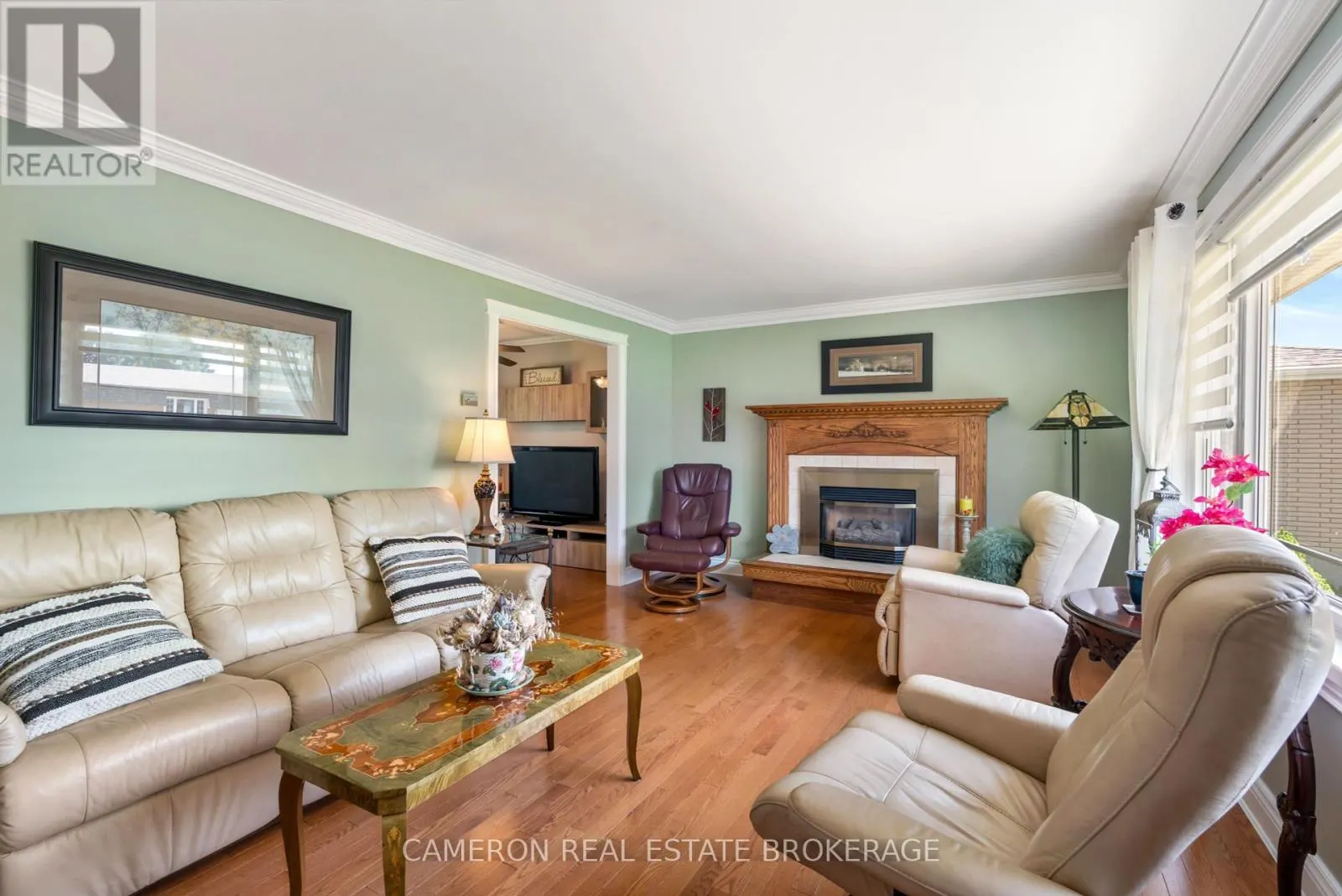 523 LYNWOOD DRIVE