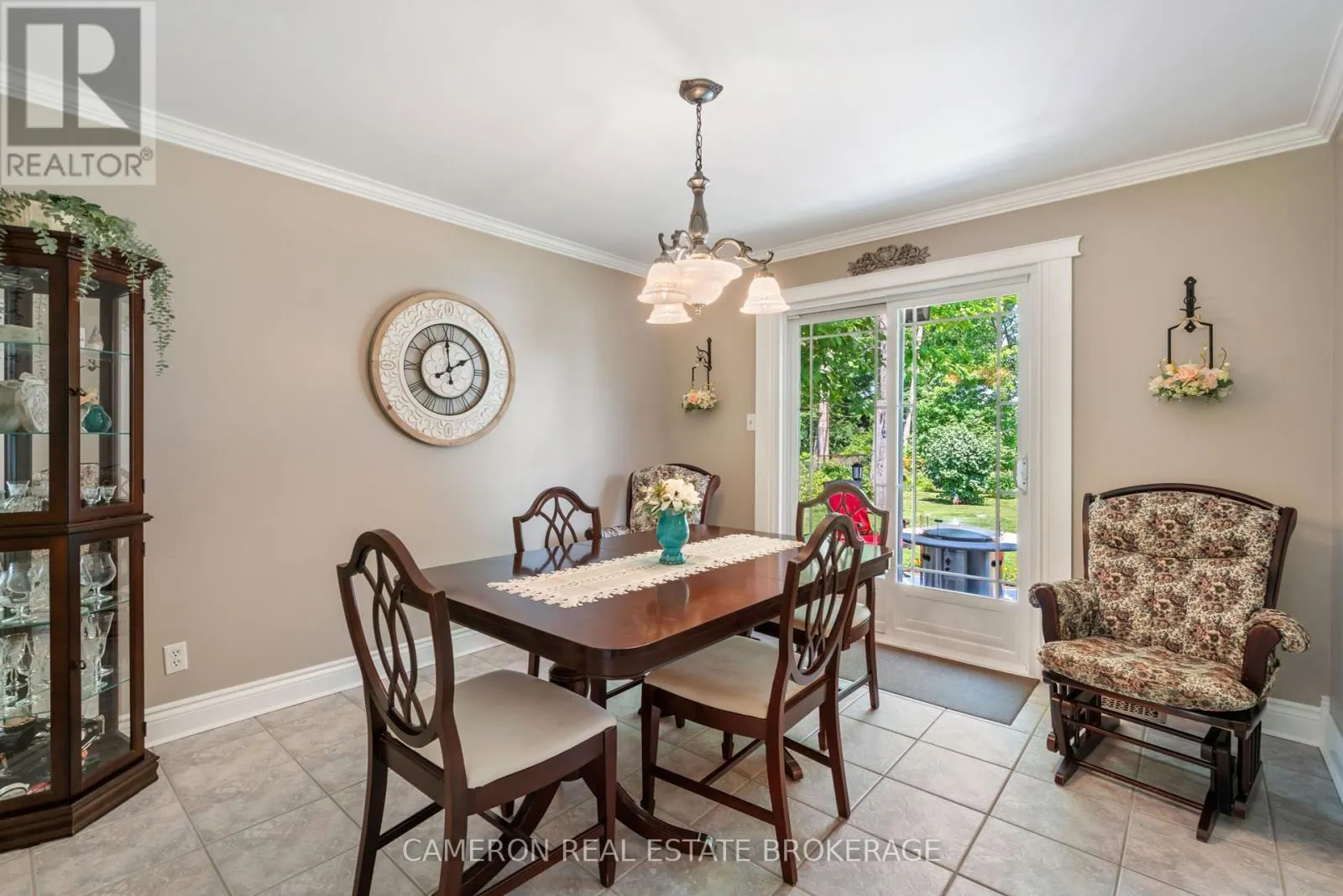 523 LYNWOOD DRIVE