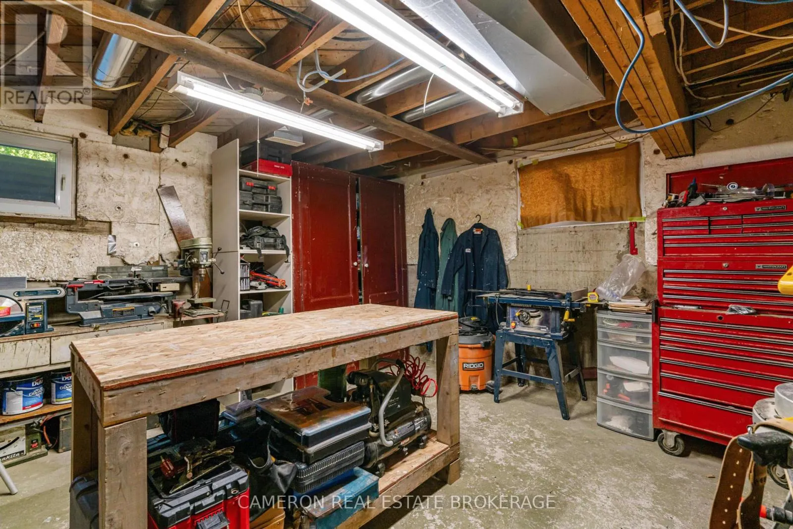 523 LYNWOOD DRIVE