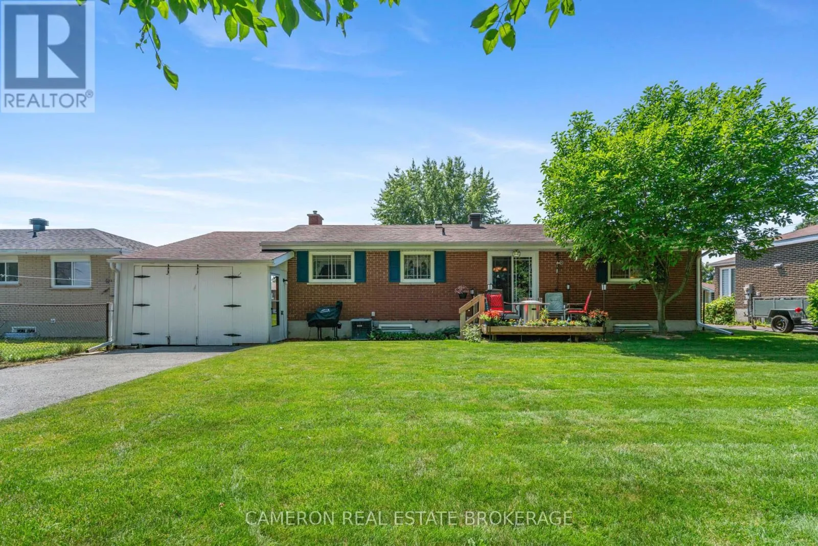 523 LYNWOOD DRIVE