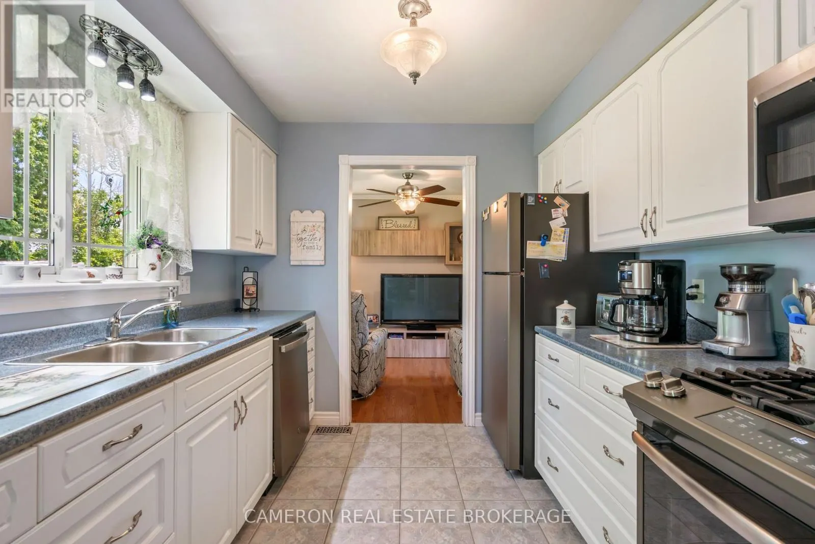 523 LYNWOOD DRIVE