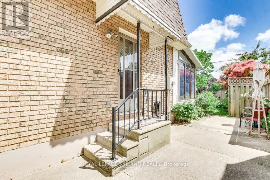 23 DYER STREET