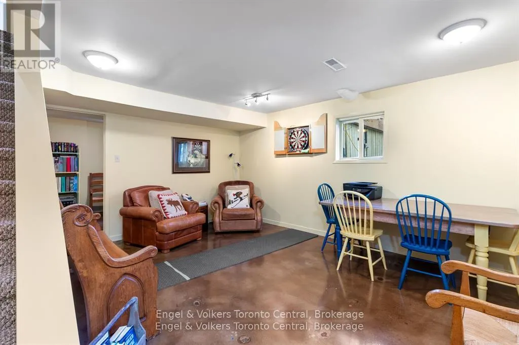 125 PIONEER LANE