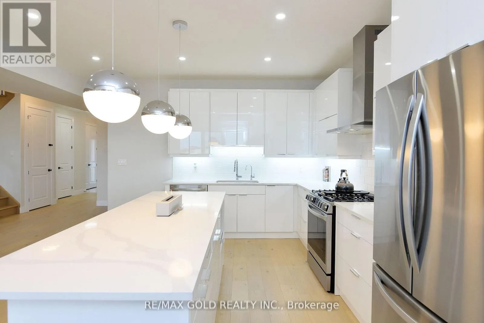 86 GRANDVILLE CIRCLE
