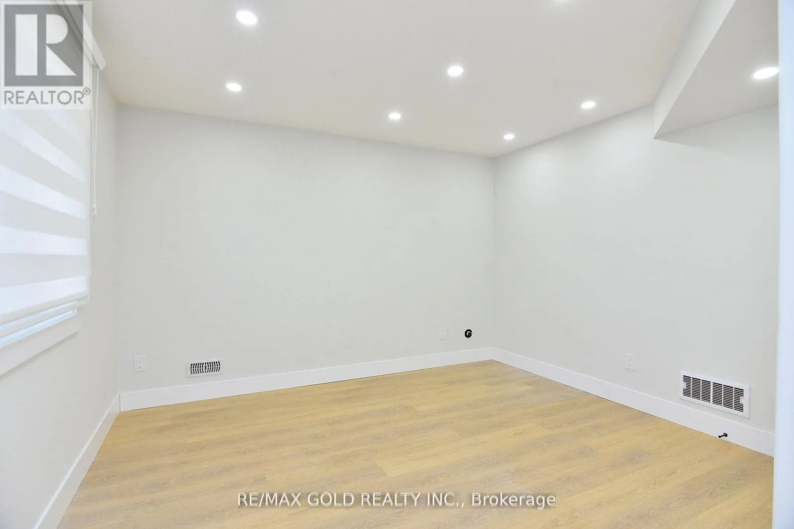 86 GRANDVILLE CIRCLE