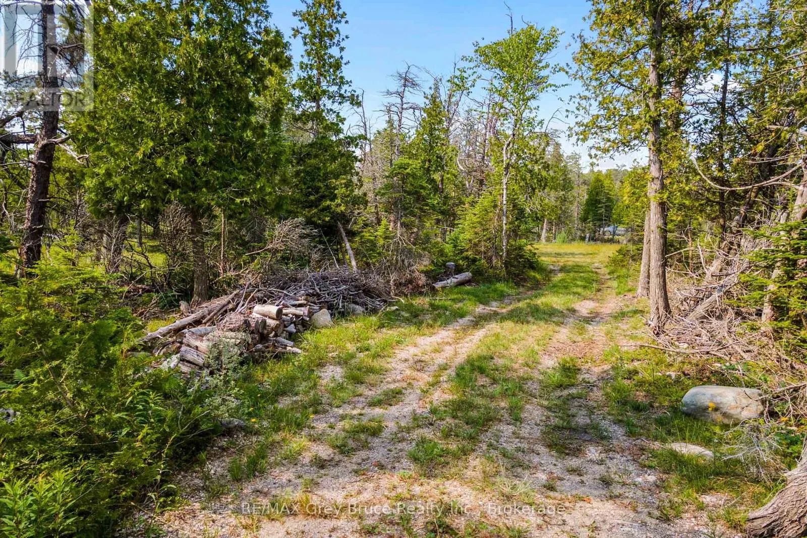 850 DORCAS BAY ROAD