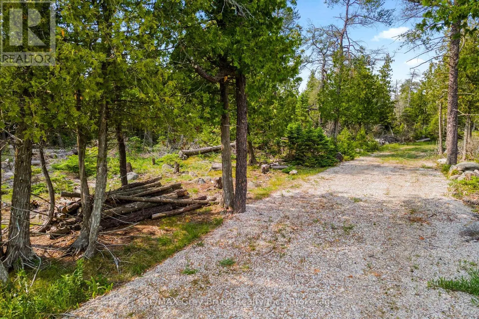 850 DORCAS BAY ROAD