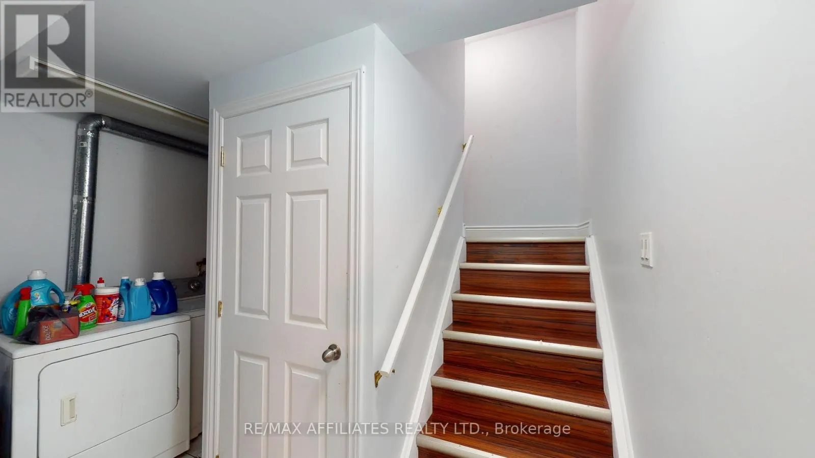 11 - 76 COMPATA WAY S