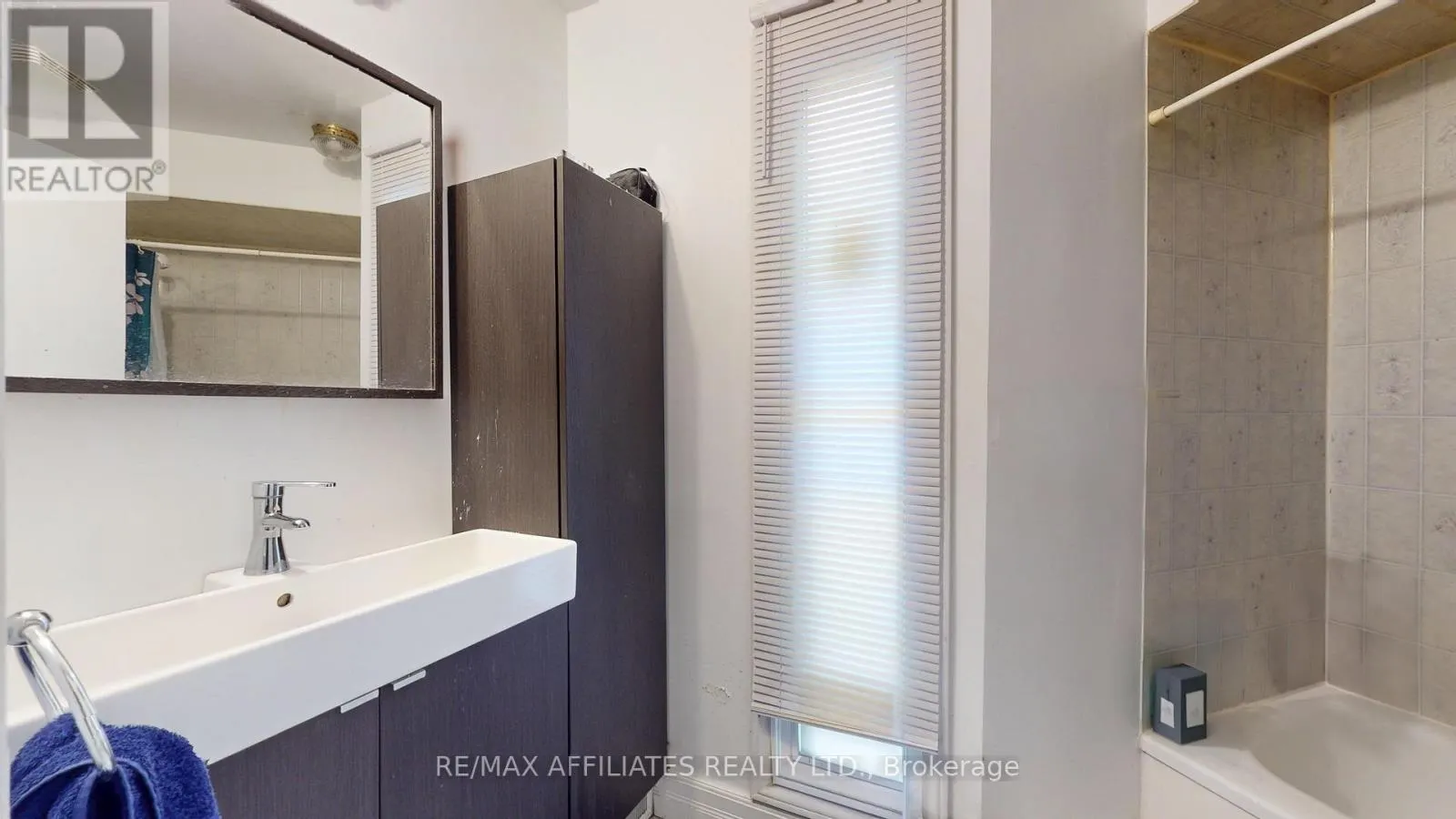 11 - 76 COMPATA WAY S