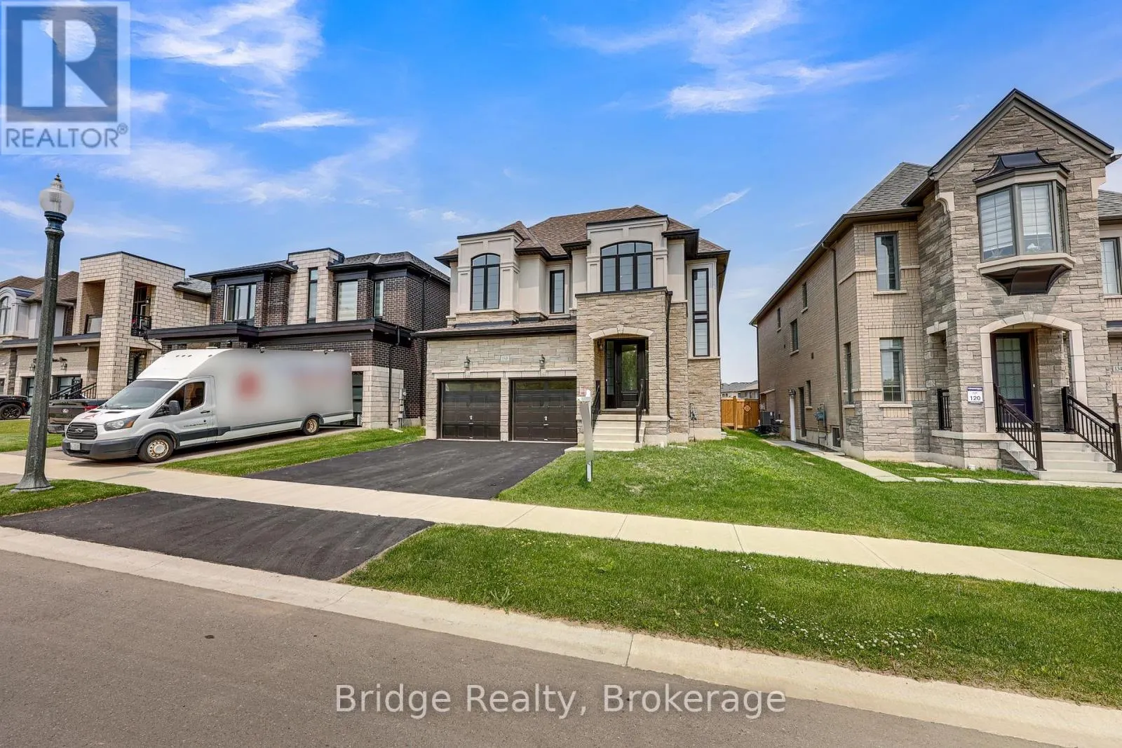 1343 UPPER THAMES DRIVE