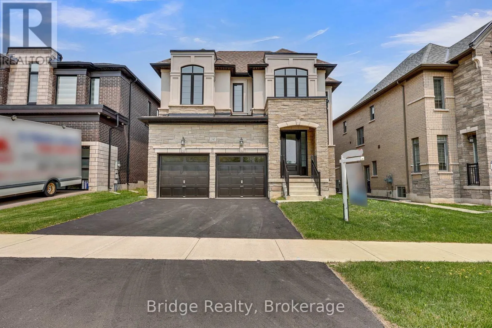 1343 UPPER THAMES DRIVE