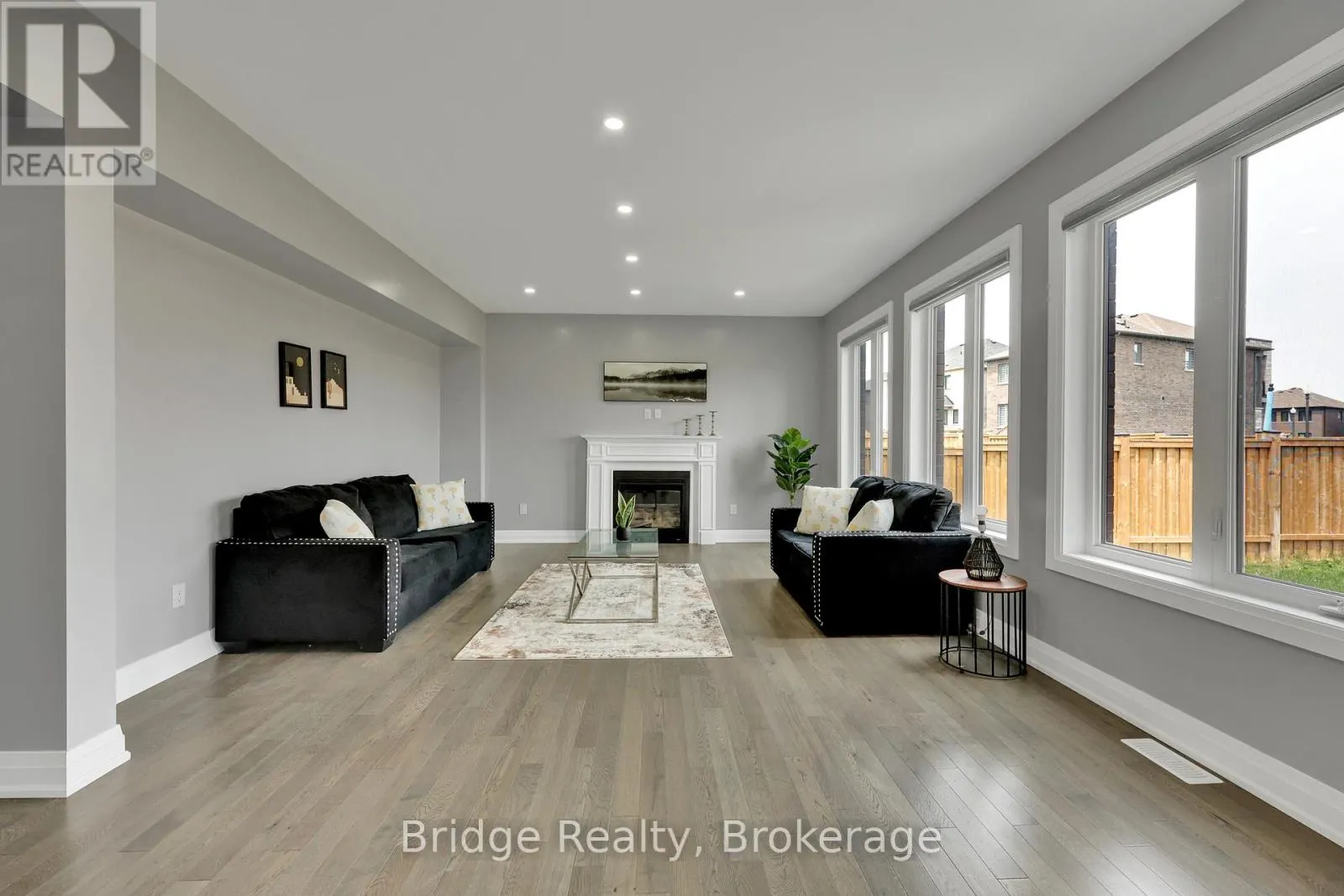 1343 UPPER THAMES DRIVE