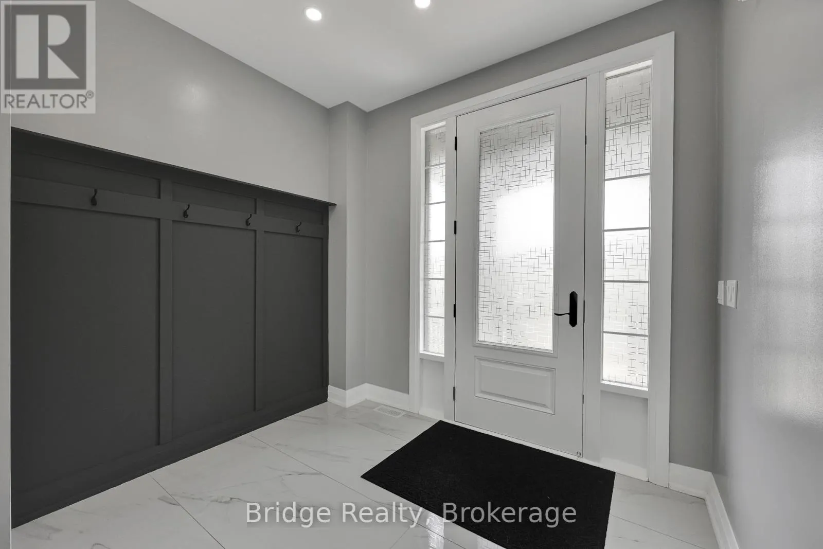 1343 UPPER THAMES DRIVE