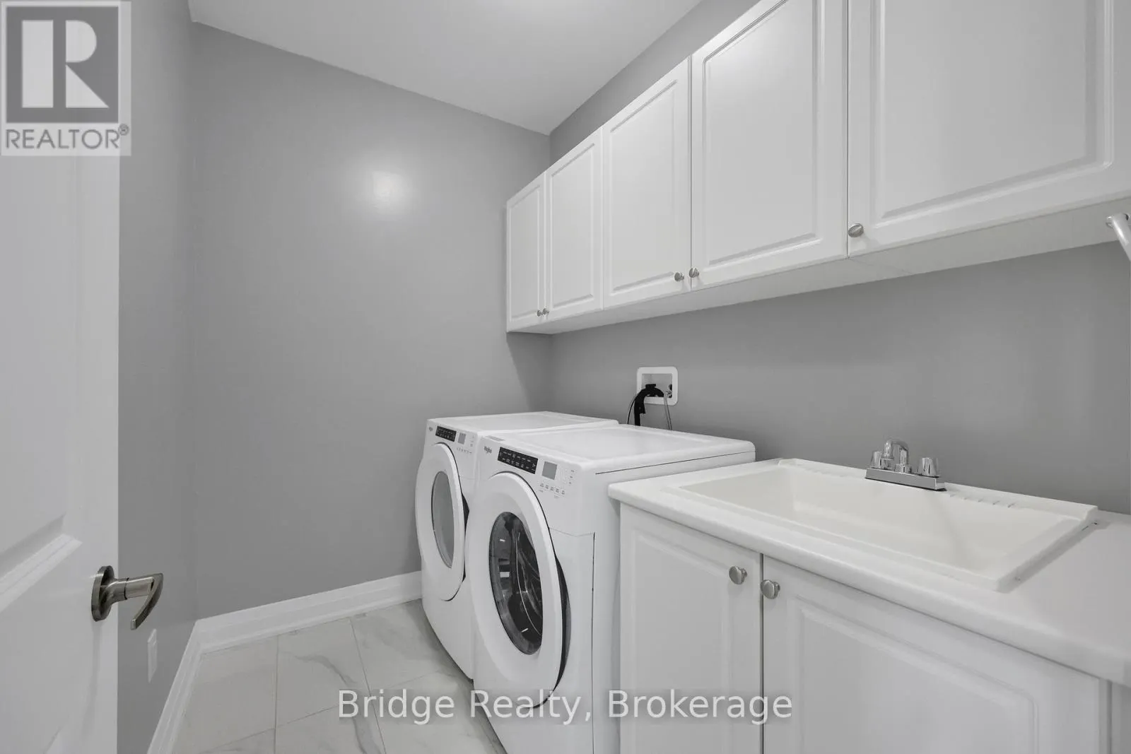 1343 UPPER THAMES DRIVE