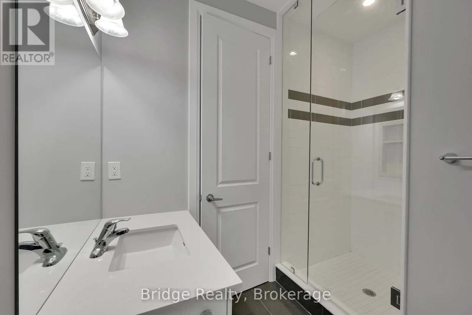 1343 UPPER THAMES DRIVE