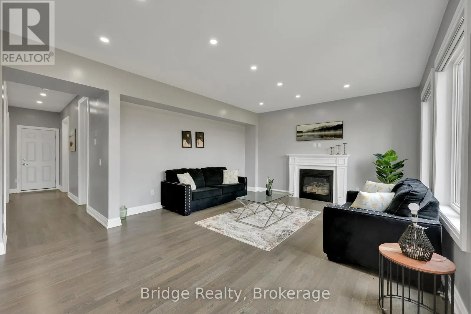 1343 UPPER THAMES DRIVE