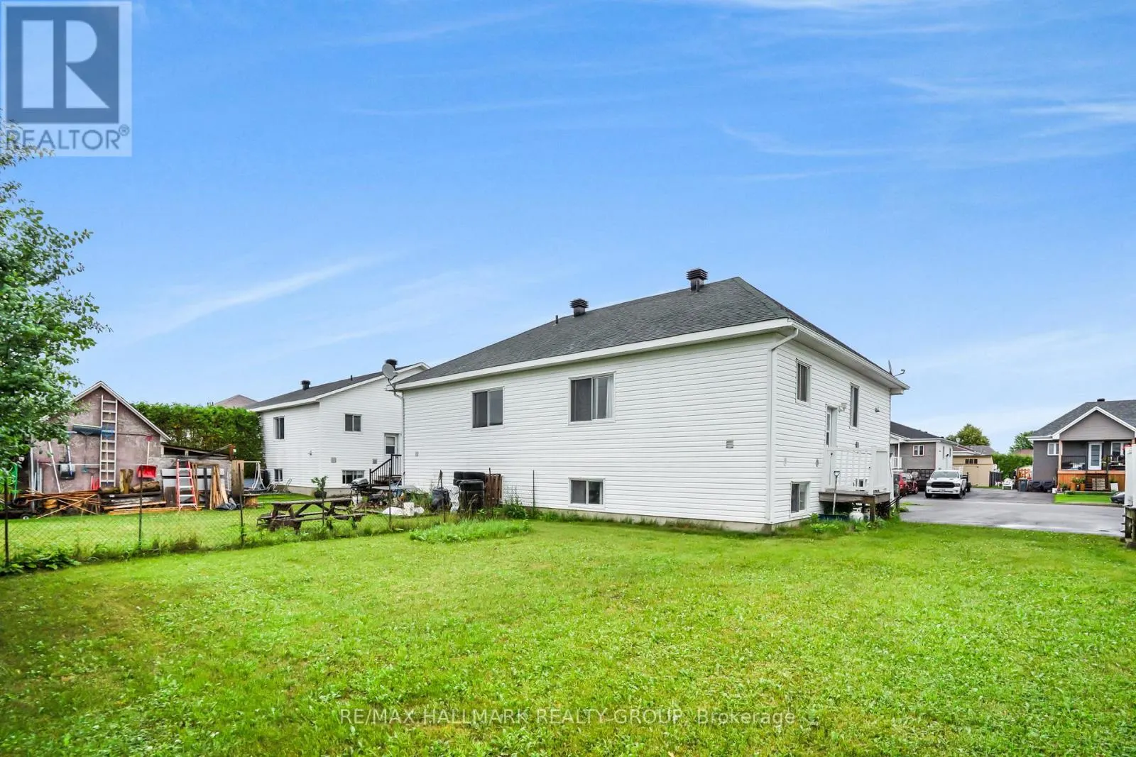 1013 JACYNTHE STREET