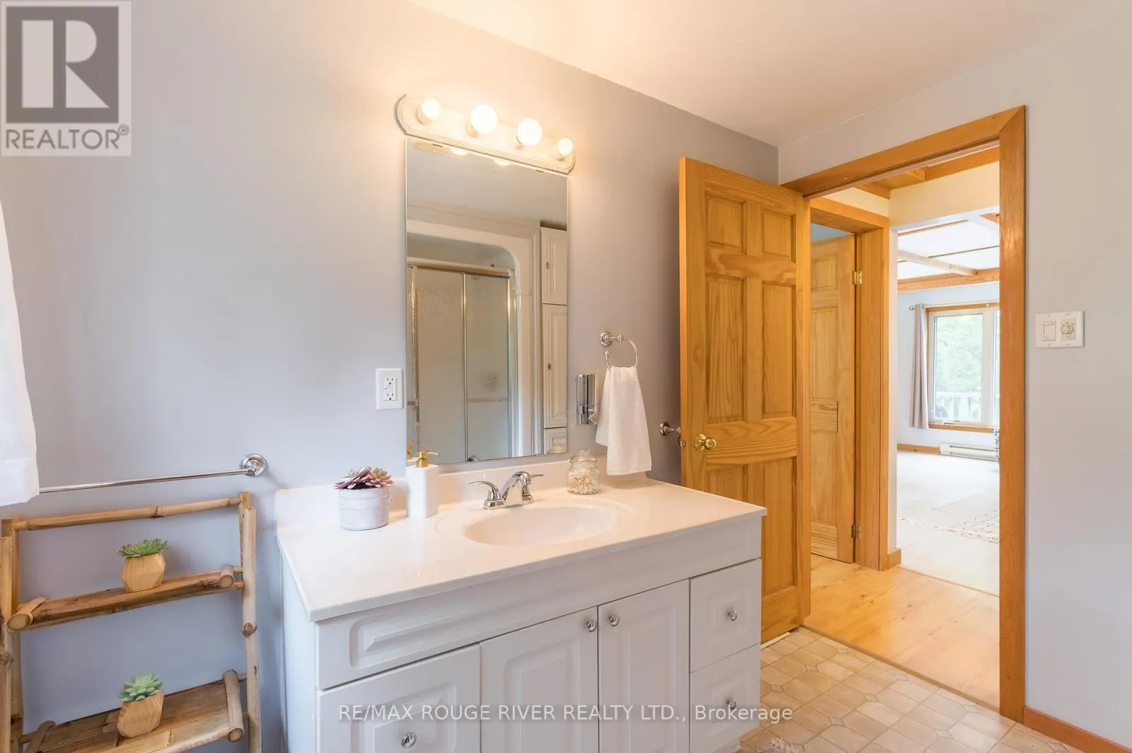 1280 BIRCHVIEW ROAD