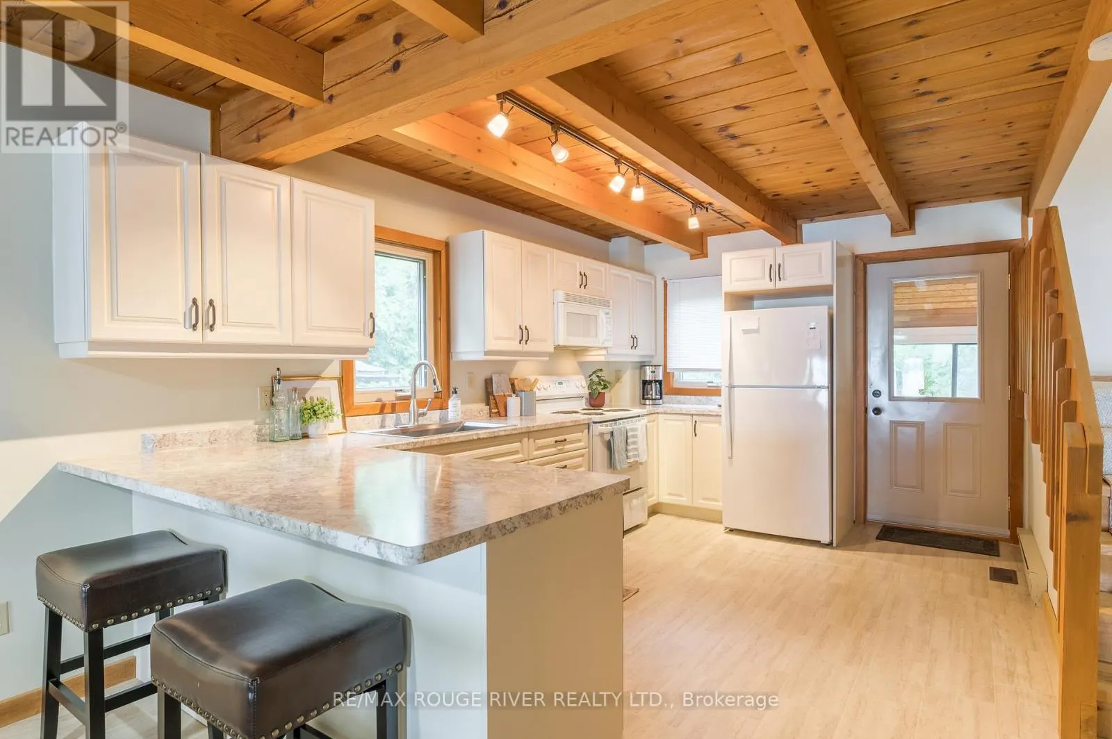 1280 BIRCHVIEW ROAD