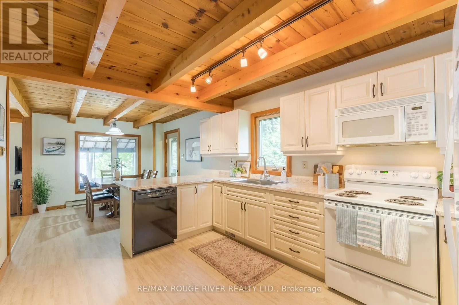 1280 BIRCHVIEW ROAD