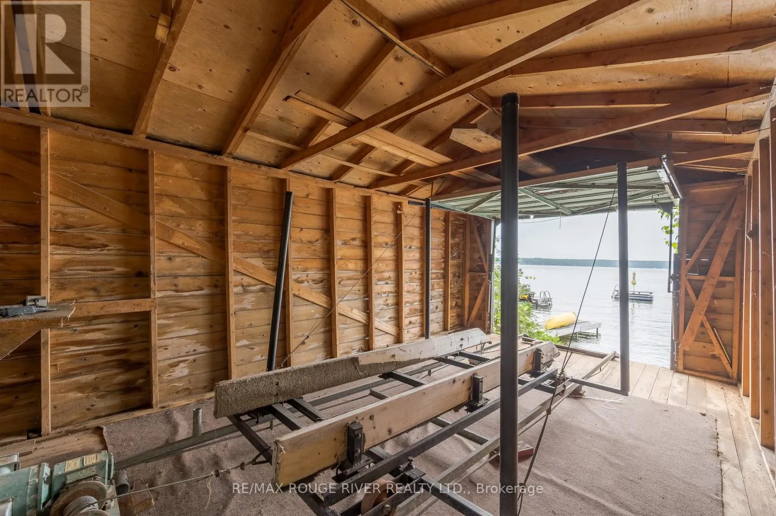 1280 BIRCHVIEW ROAD