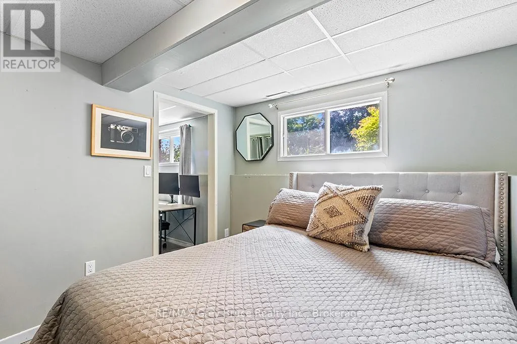 580 2ND  A STREET W