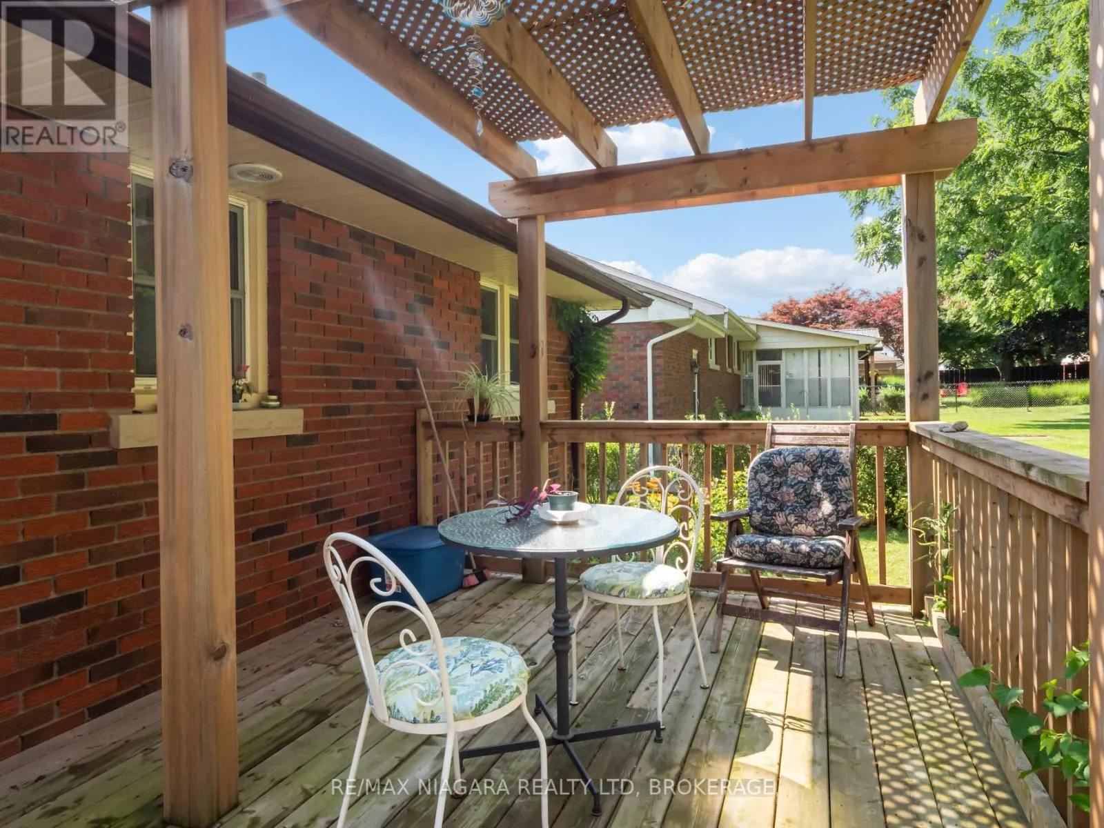 22 LORIMER STREET