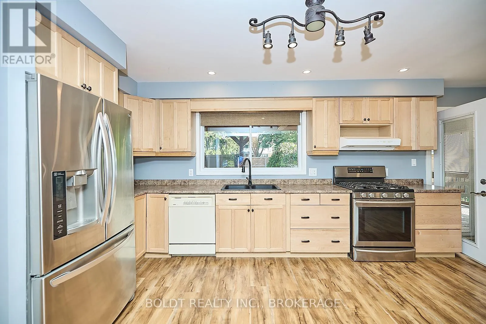 1516 GARRISON ROAD
