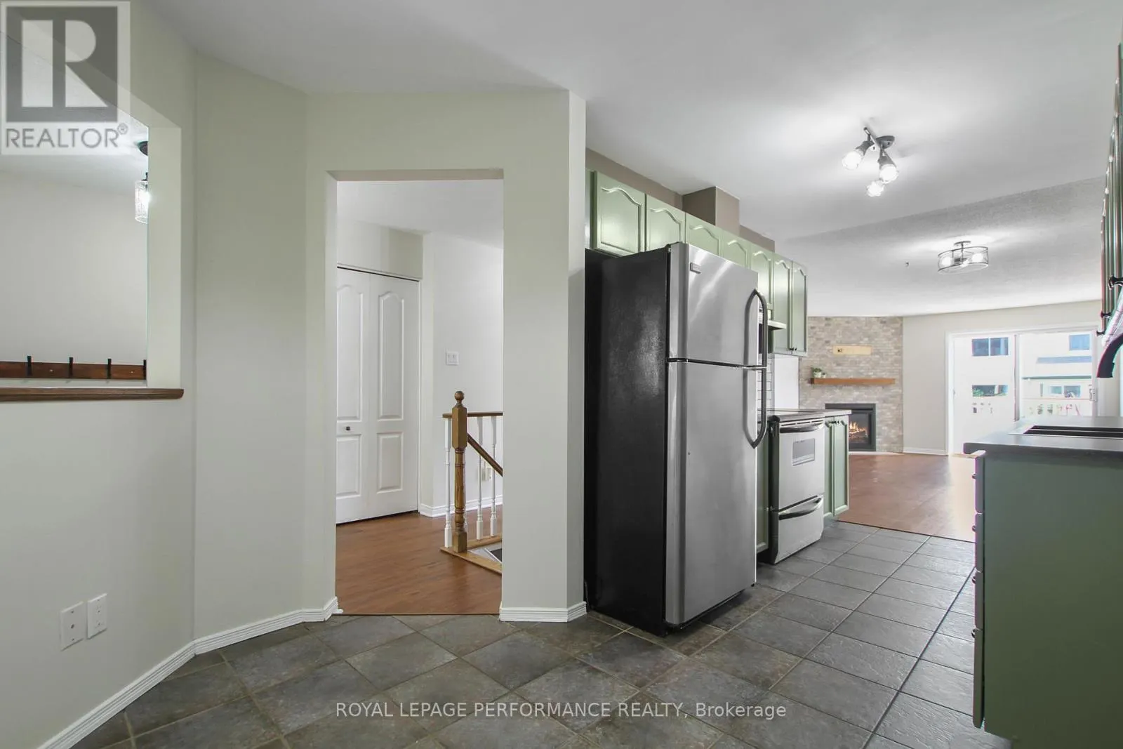 9 LIETTE COURT