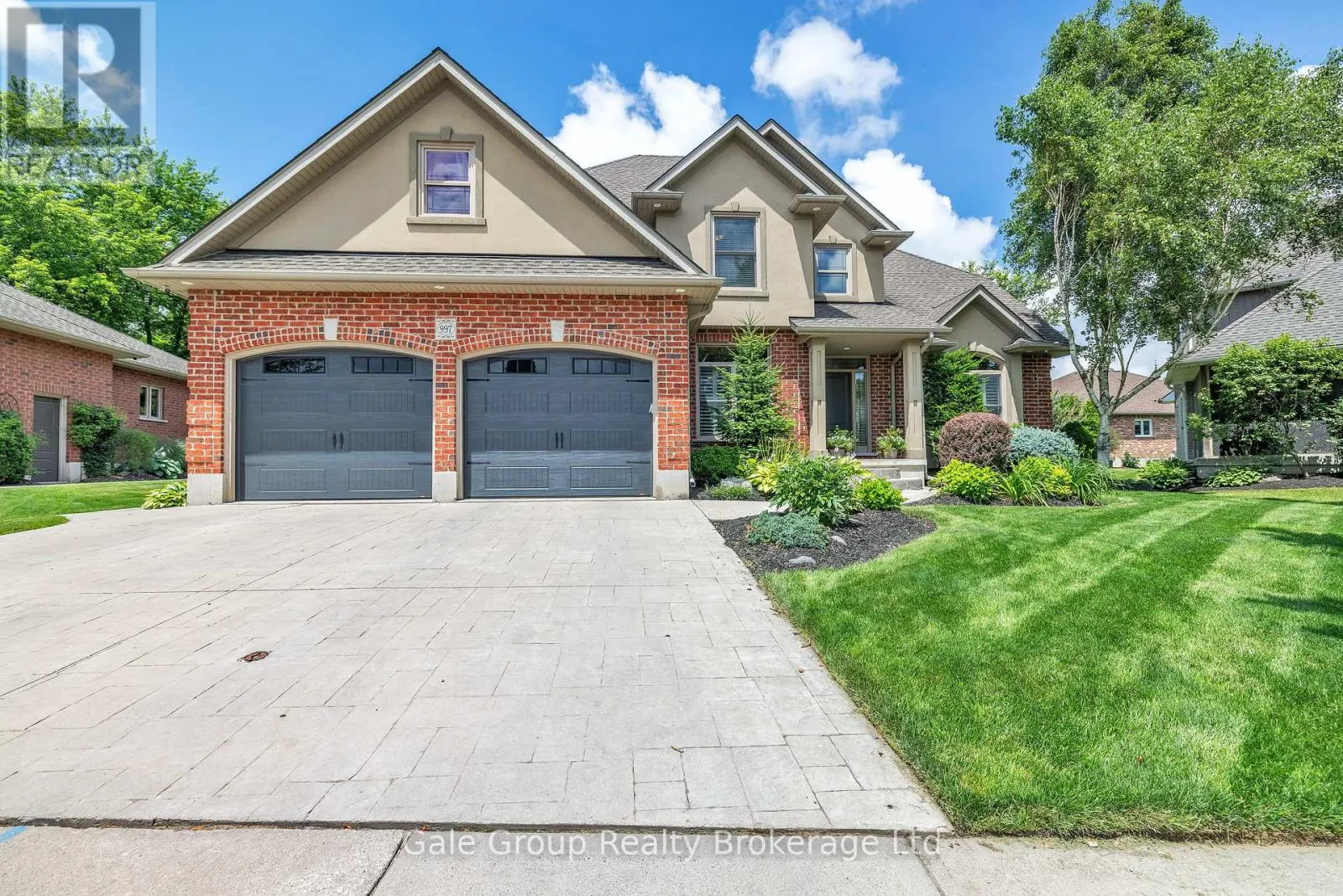 997 RIDGEWOOD DRIVE