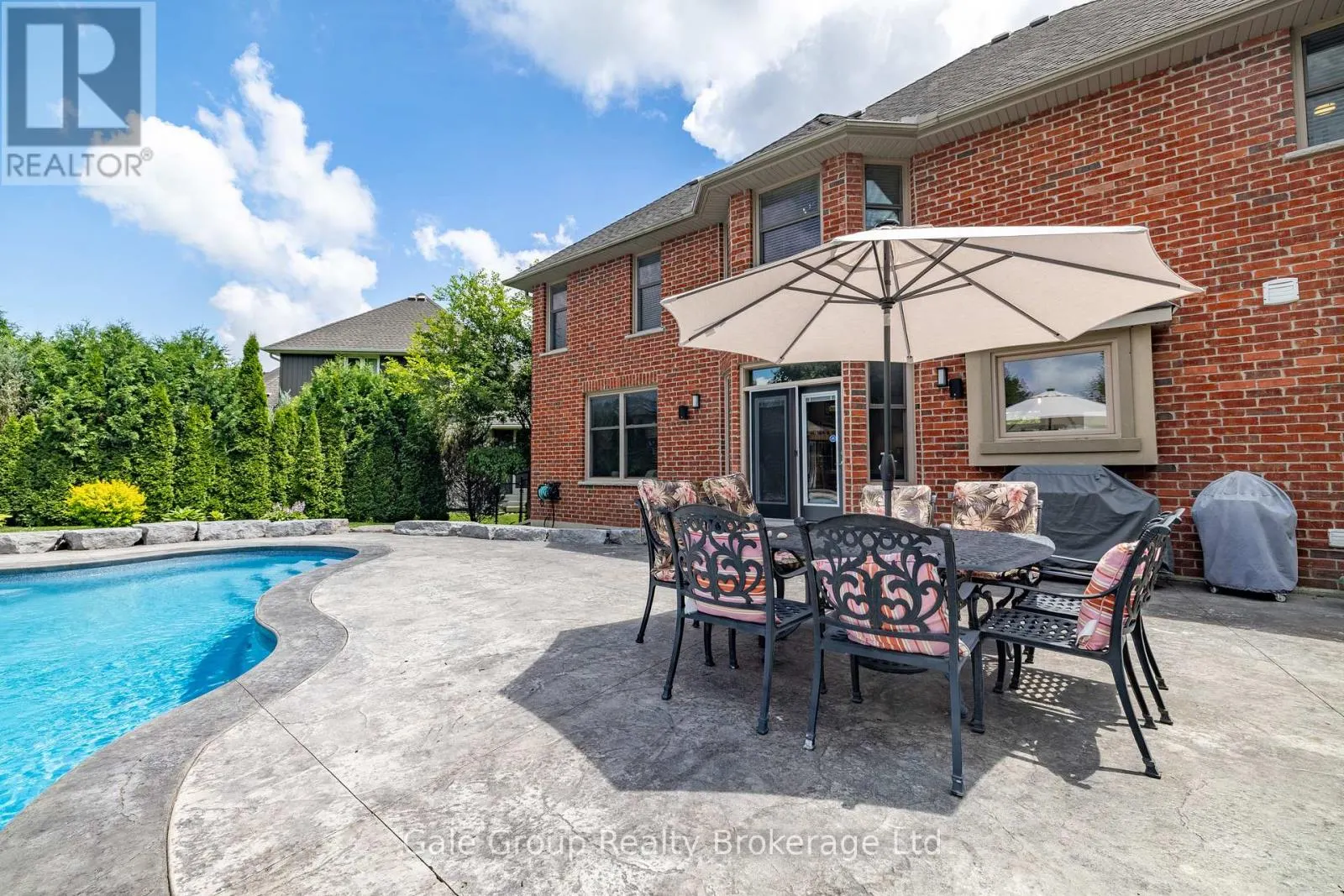 997 RIDGEWOOD DRIVE