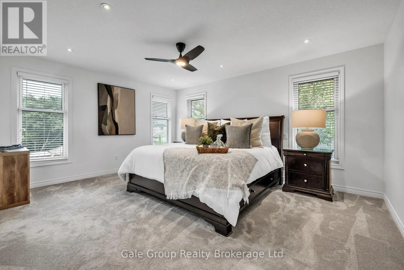 997 RIDGEWOOD DRIVE