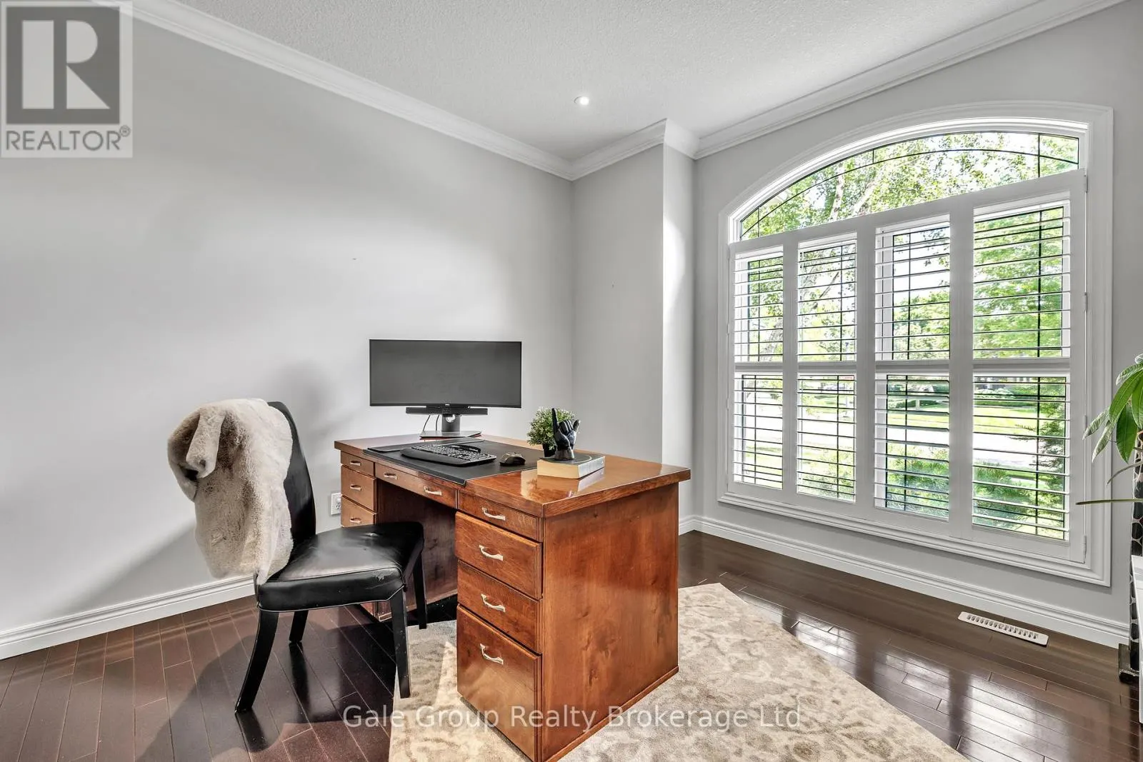 997 RIDGEWOOD DRIVE