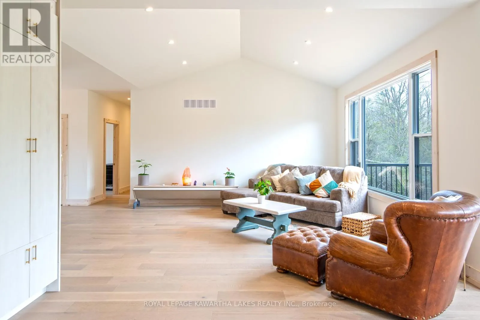 104 MOON LINE ROAD N