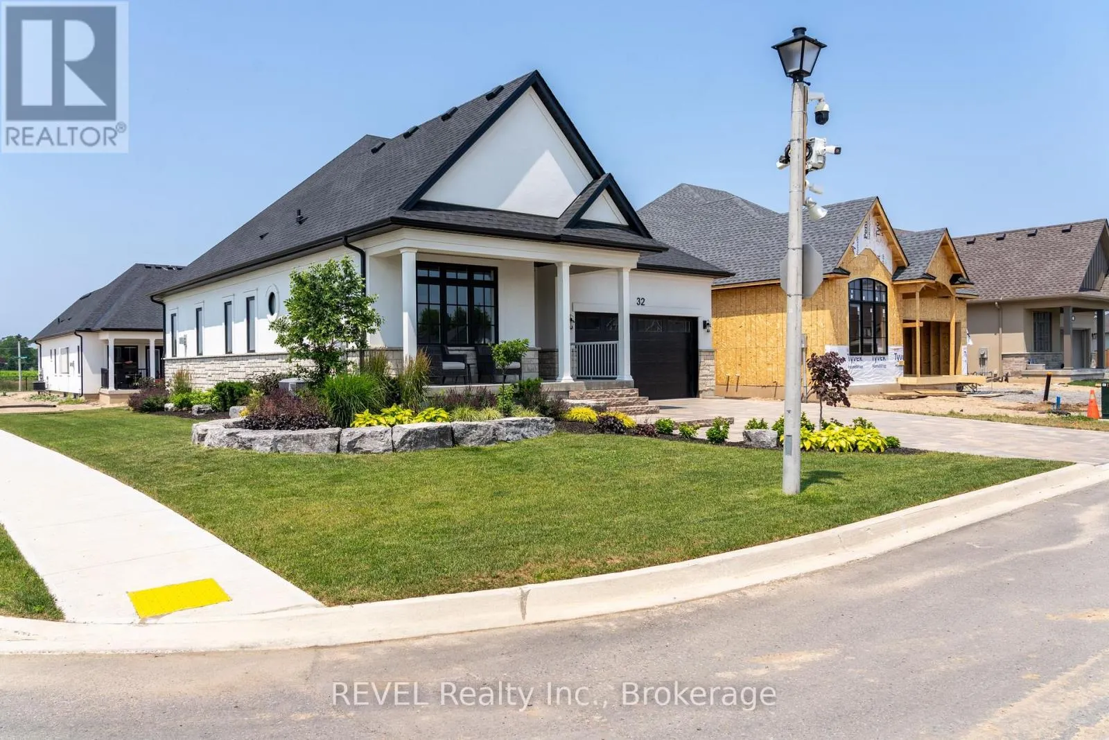 32 HARVEST DRIVE