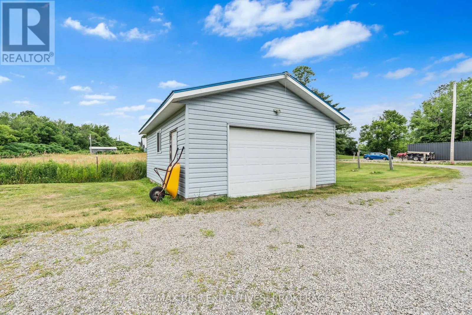 251 BRIAR HILL ROAD