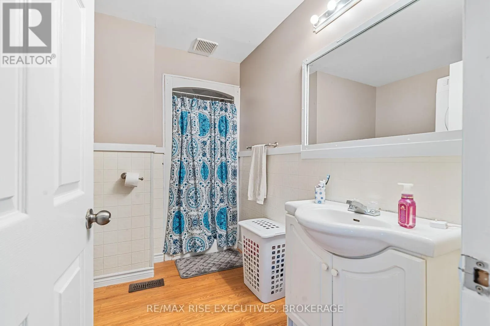 251 BRIAR HILL ROAD