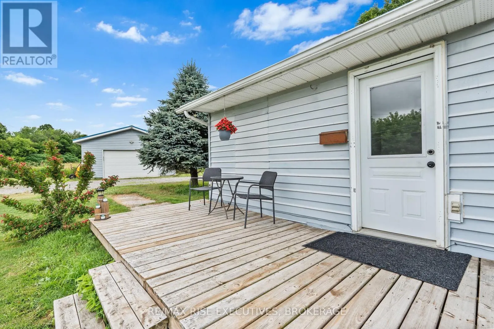 251 BRIAR HILL ROAD