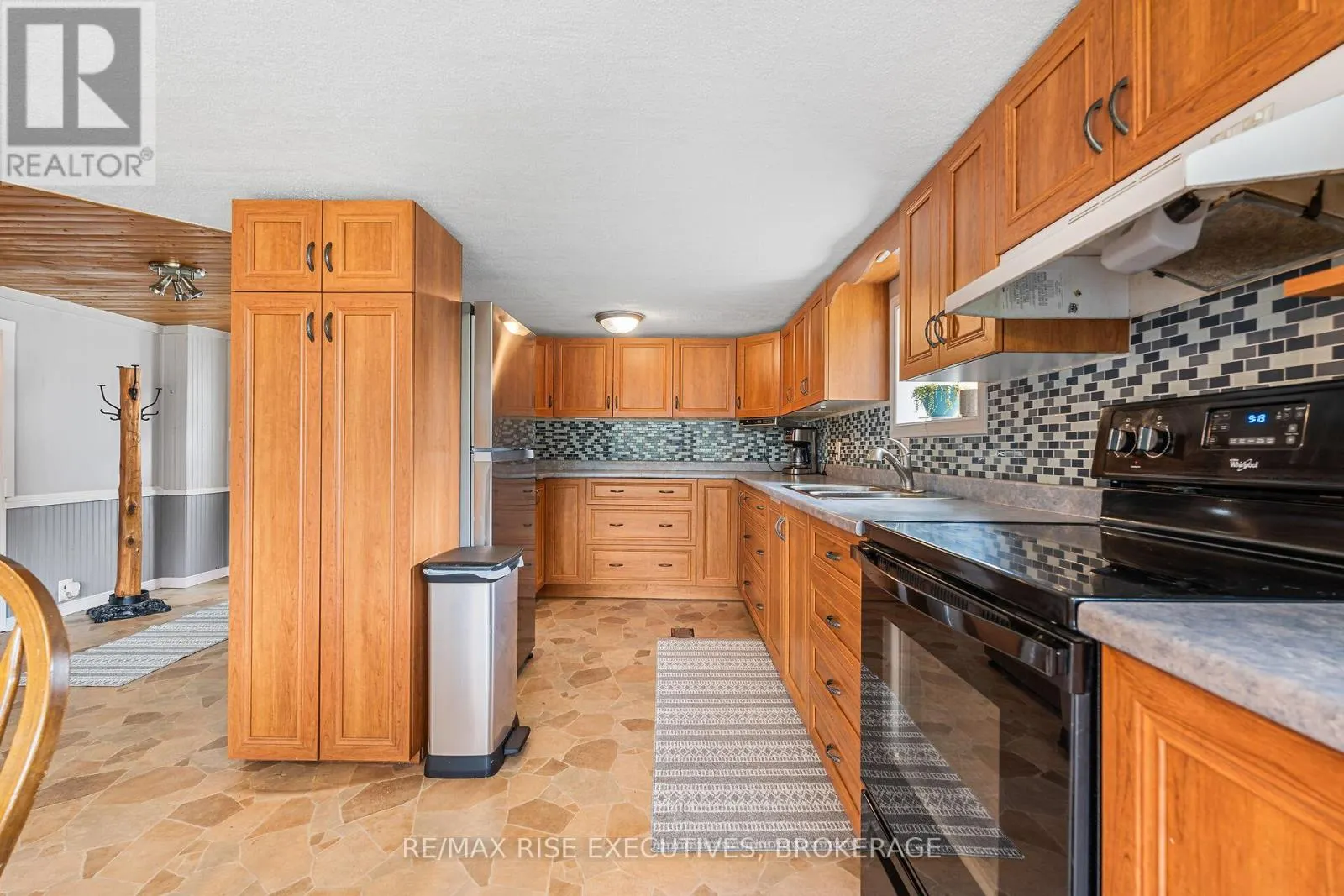 251 BRIAR HILL ROAD