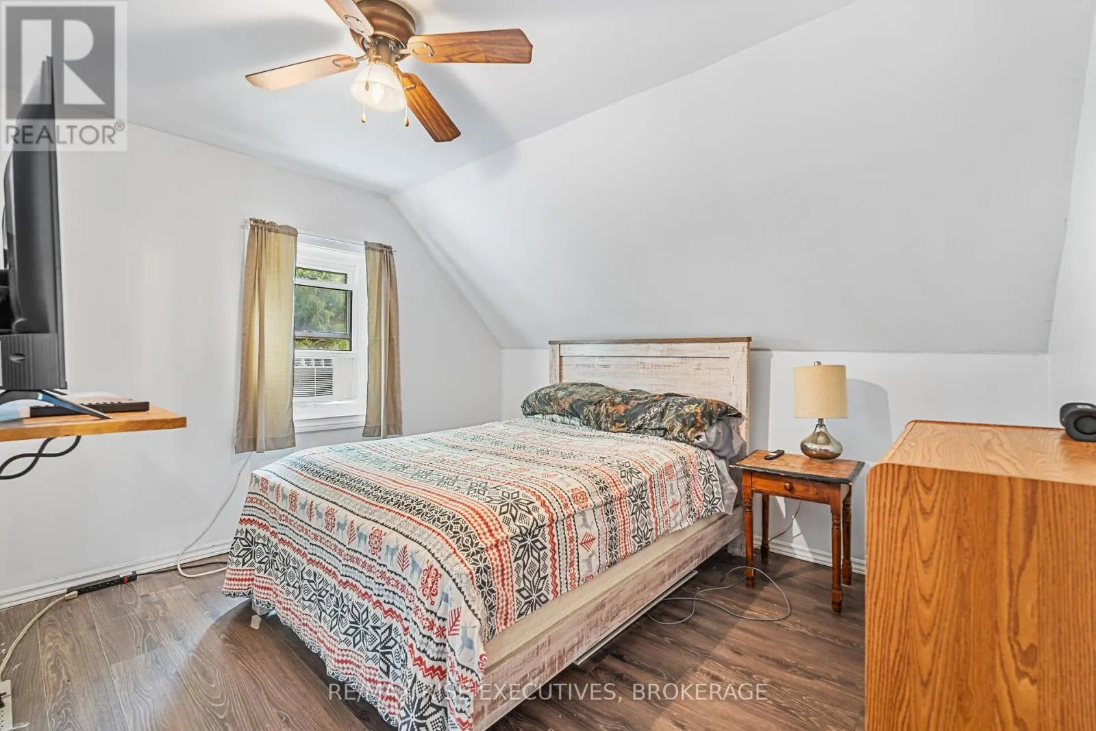 251 BRIAR HILL ROAD