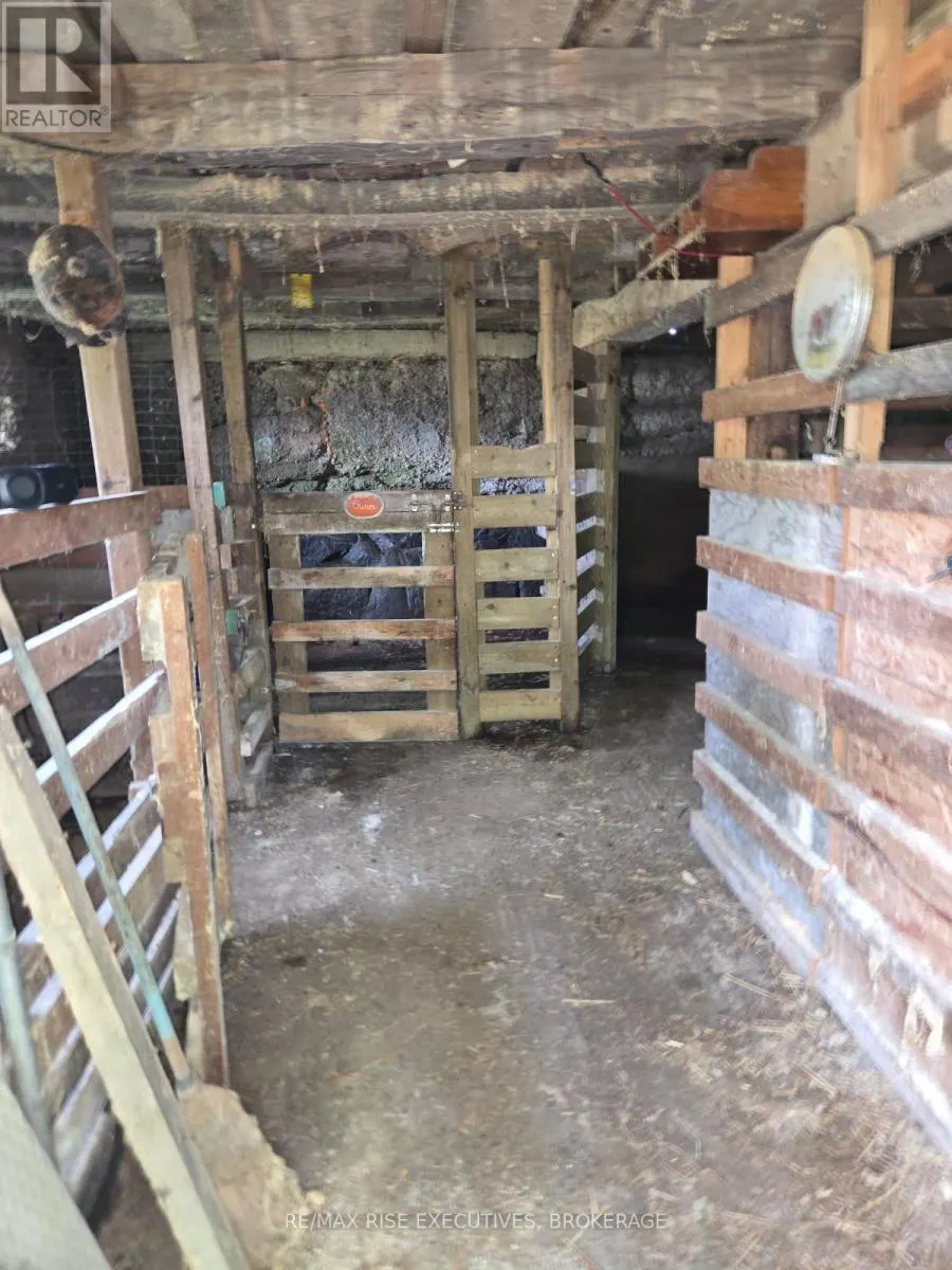 251 BRIAR HILL ROAD