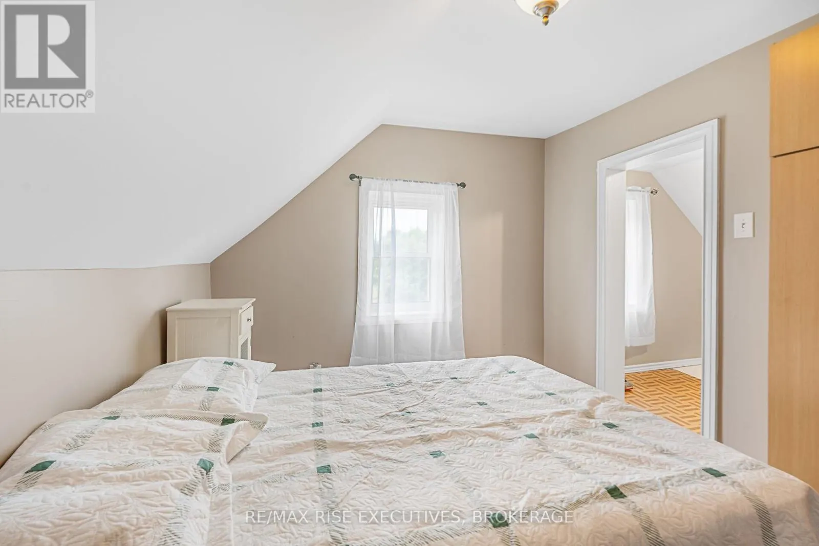 251 BRIAR HILL ROAD