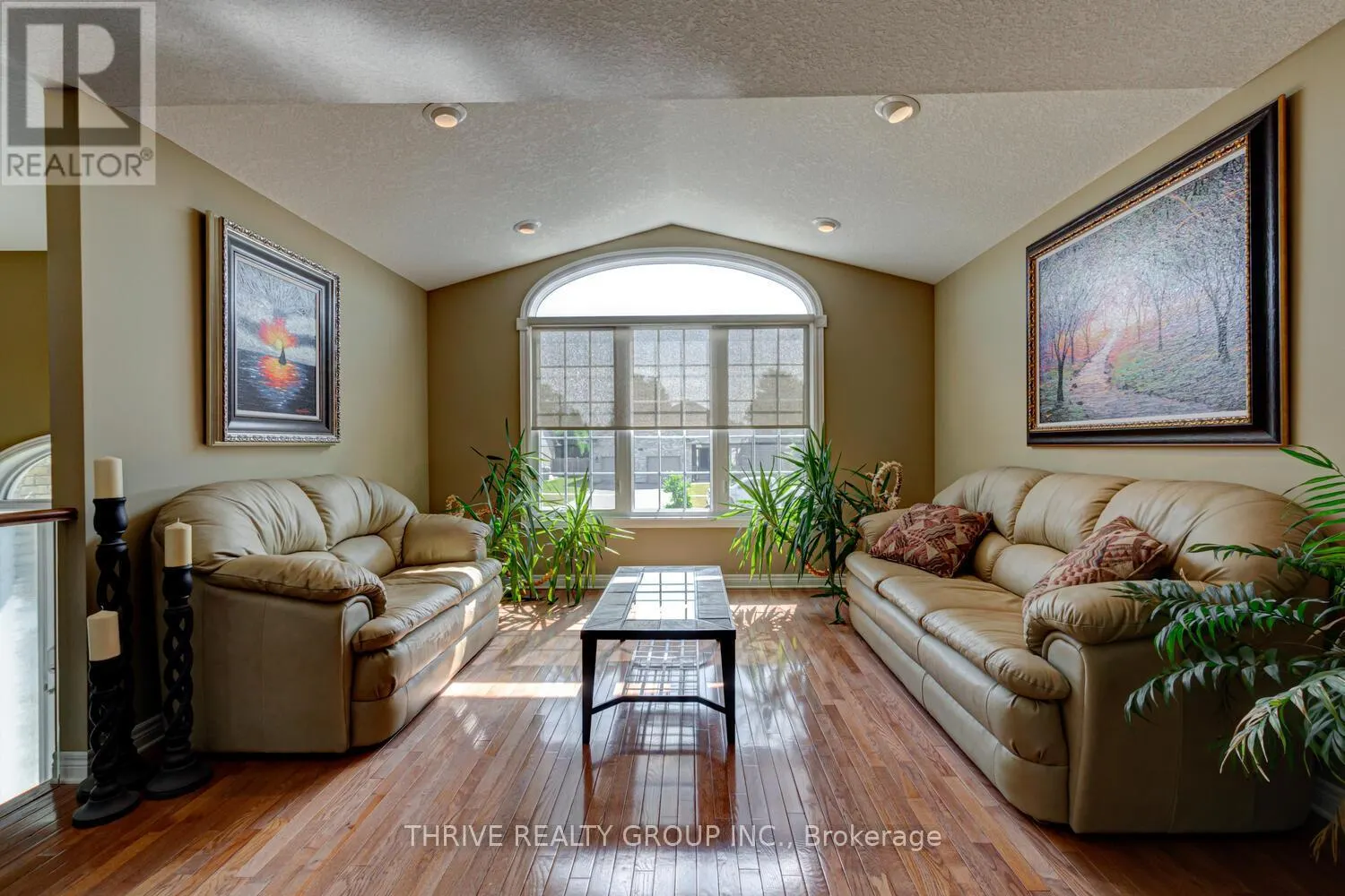 544 DARCY DRIVE
