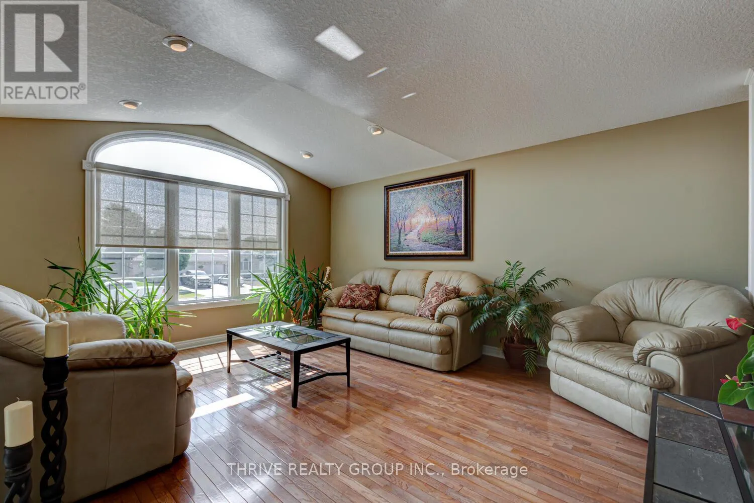 544 DARCY DRIVE