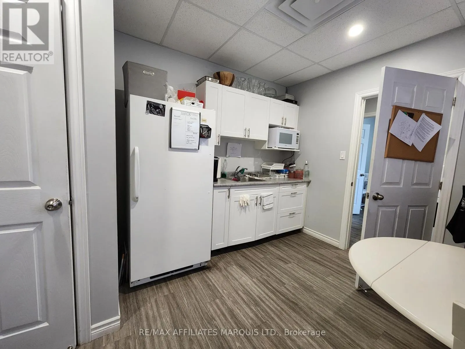 41 FIRST STREET E