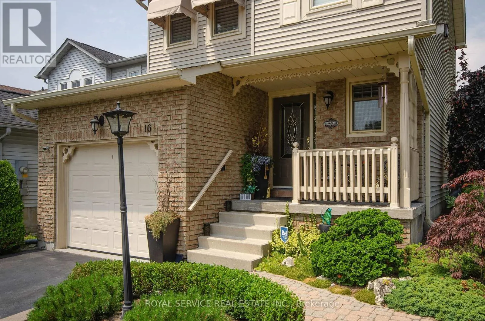 16 BURNHAM BOULEVARD